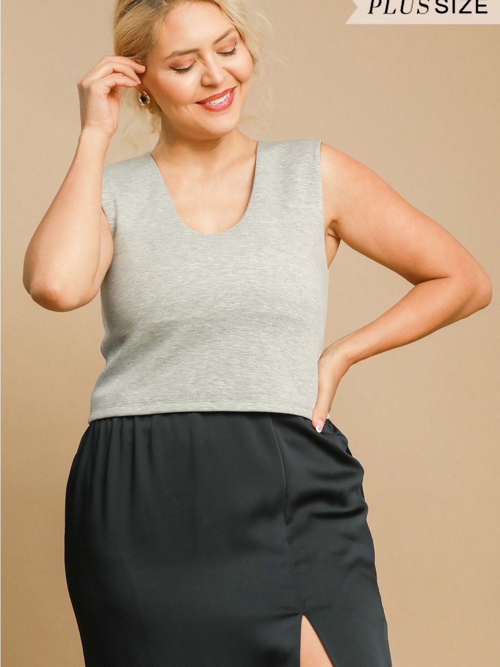 Plus Size Sleeveless Luxeknit Scoop Neck Tank Top - Light Gray